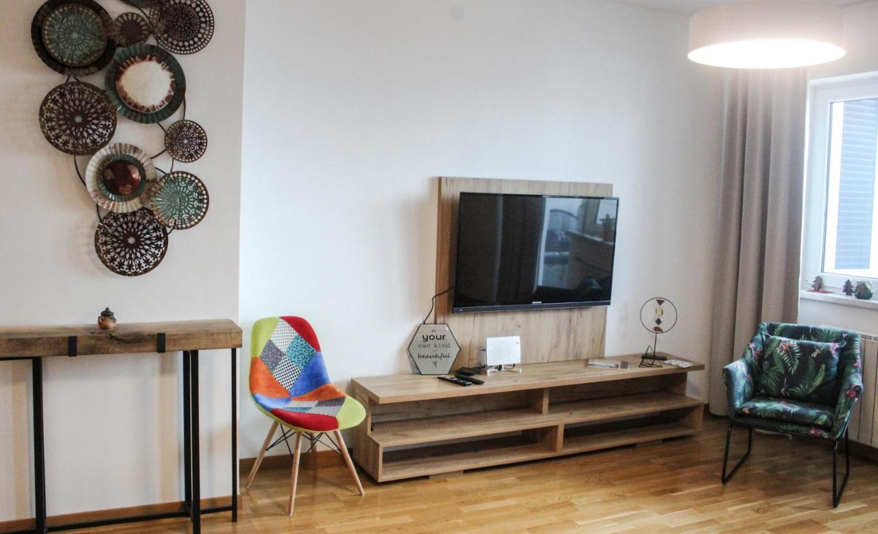 Apartma Bright, Modern & Cozy *