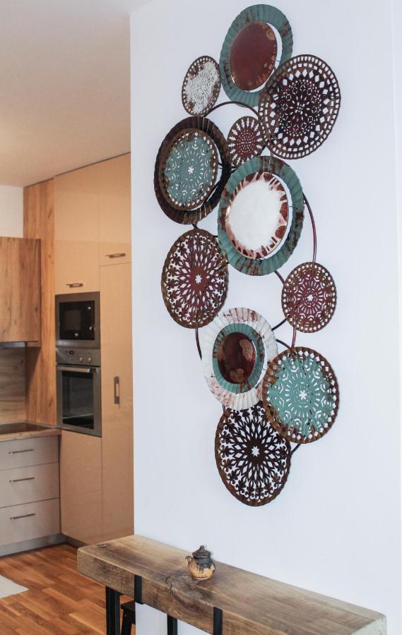 Bright, Modern & Cozy Apartma